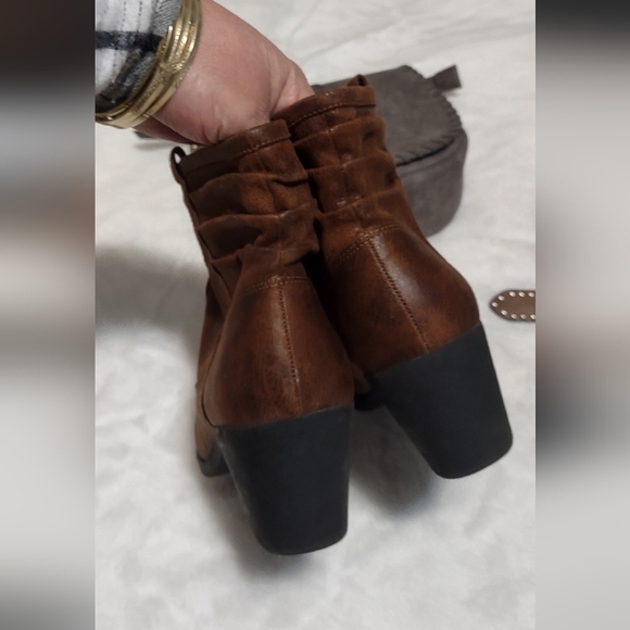 Arizona botien for women size 10 - Picture 2 of 7